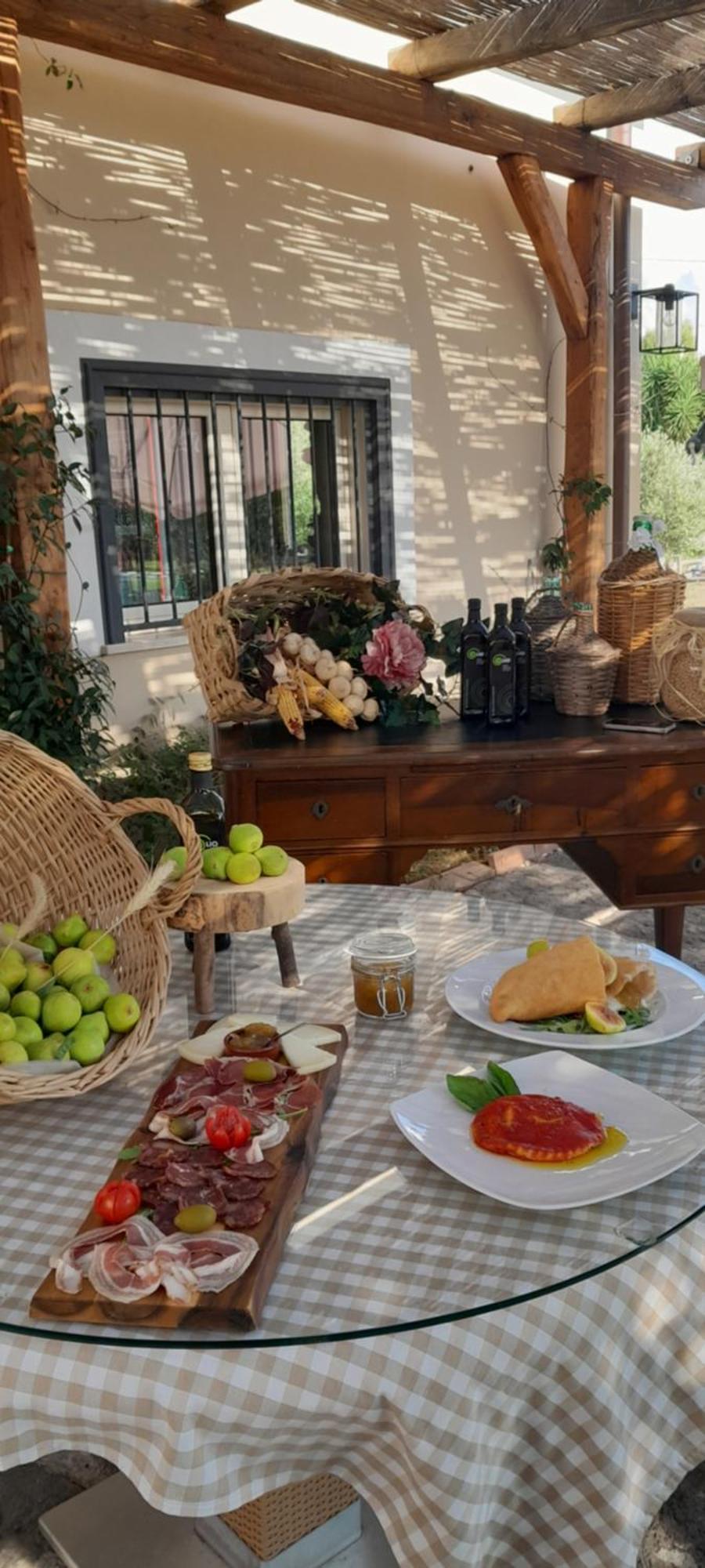 B&B Tenuta San Michele Capaccio Exteriör bild