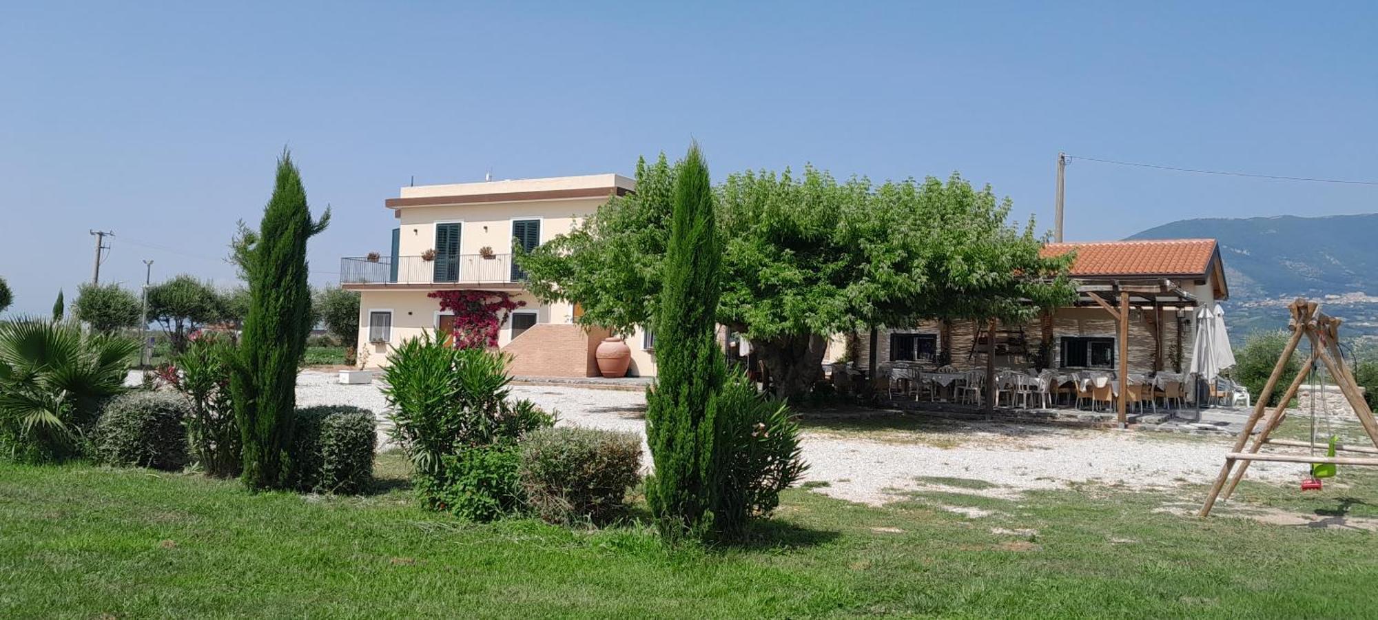 B&B Tenuta San Michele Capaccio Exteriör bild